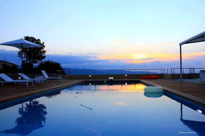 Construction piscine Saint-Florent